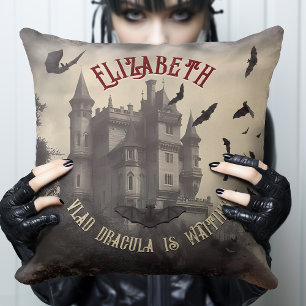 Bröstande Retro Horror Draculas slottgotiska Kudde
