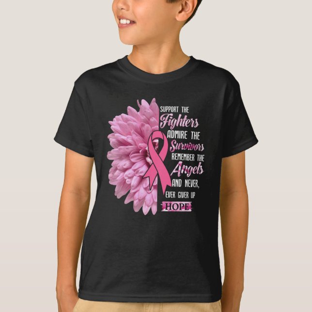 Bröstcancer medvetenhet kämpade för henne t shirt (Framsida)