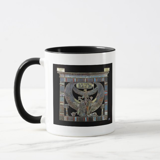 Bröstfena av Ramesses II det nya kungariket Mugg (Vänster)