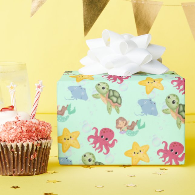 Brösthajfödelsedag med vit sjöjungfru presentpapper (Födelsedagsfest)