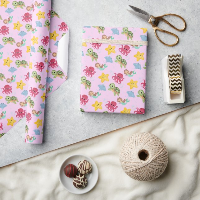 Brösthajfödelsedag med vit sjöjungfru presentpapper (Hantverk)