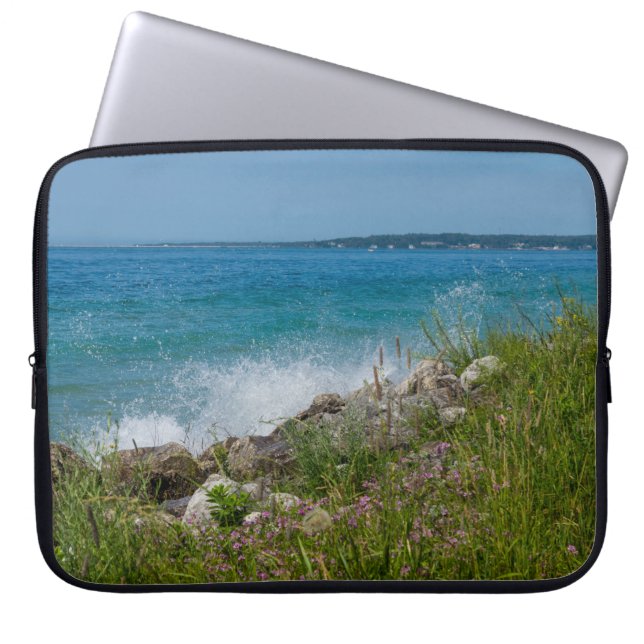 Bröstning vid Mackinac Laptop Fodral (Framsidan)