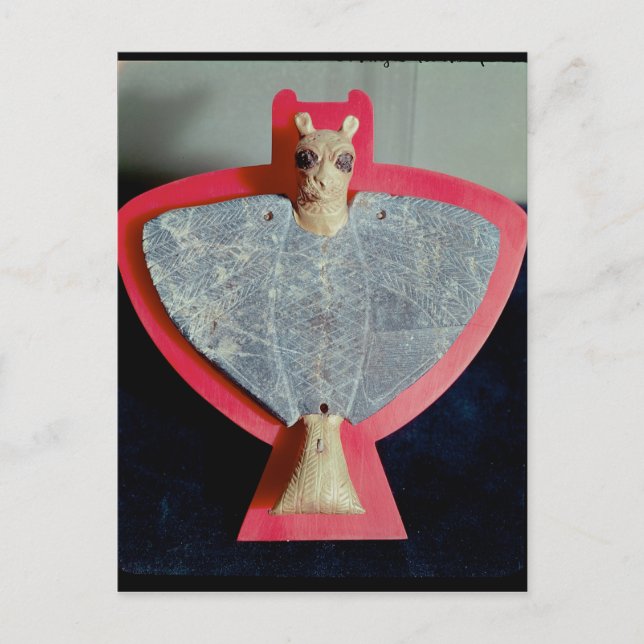 Bröstplatta i form av en lejon örn vykort (Framsida)