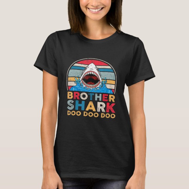 Brother Shark Doo Doo Doo Tee Perfekt Fars dag (Framsida)