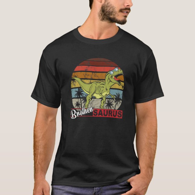 BROTHERSAURUS T Rex Dinosaur Brother Saurus Birthd Shirt (Framsida)