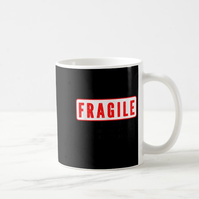 Brött att jag just släppt förstfödd utanför Colleg Kaffemugg (Höger)