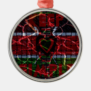 Brött Flagga: Behålla det enkelt - kenyansk motstå Julgransprydnad Metall