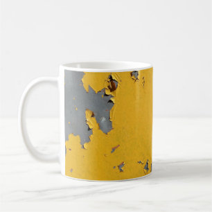 Brött gult metall: smutsig struktur. kaffemugg