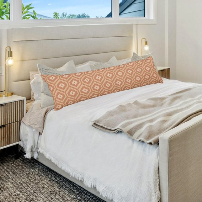 Brown African Pattern Body Pillow Kroppskudde (Skapare uppladdad)