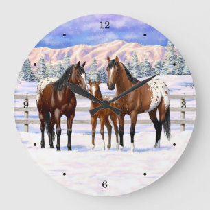 Brown Bay Appaloosa-hästar i Snö Stor Klocka