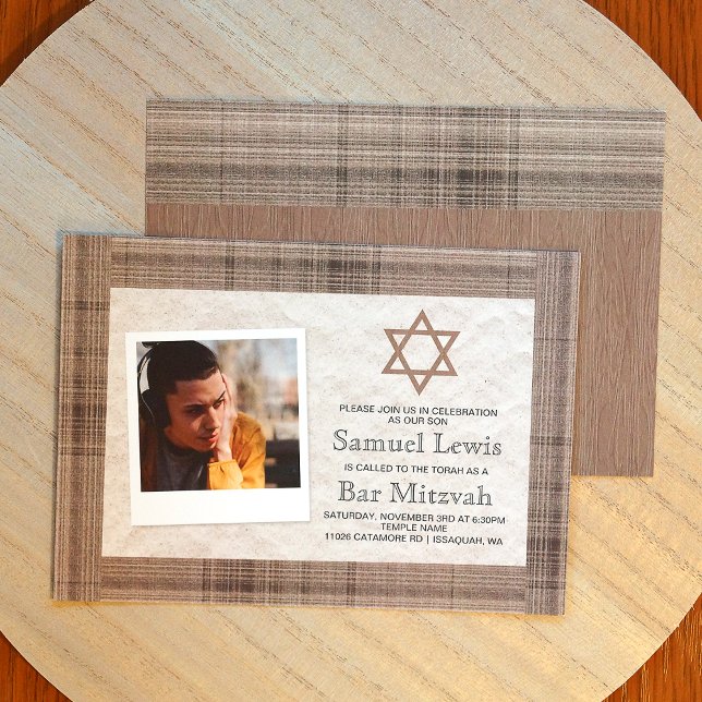 Brown, Beige Play Pub Mitzvah Fotoinbjudan Inbjudningar (Budget Star of David, Beige Plaid Bar Mitzvah Invitations)