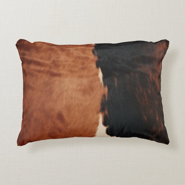 Brown Black Southwest Faux Cowhide Prydnadskudde (Framsidan)