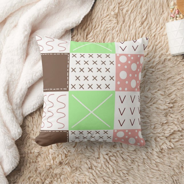 Brown, Burgundy, Grönt och Mauve Whimsical Kudde (Filt)