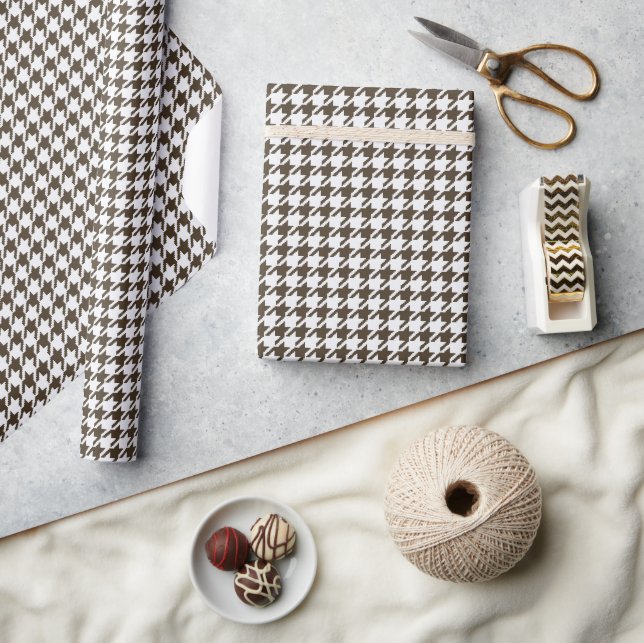 Brown Combination Houndstooth by Shirley Taylor Presentpapper (Hantverk)