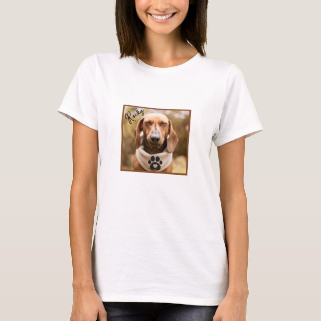 Brown Dachshund Hund med Ögon stängt T Shirt (Framsida)