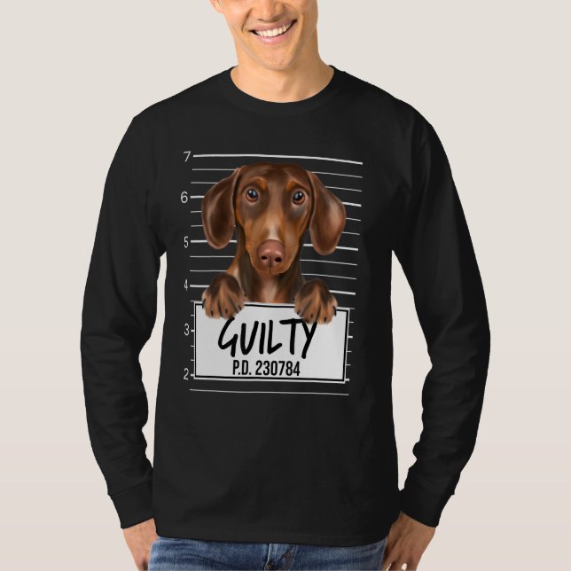 Brown Dachshund Mugshot Guilty Hund T Shirt (Framsida)