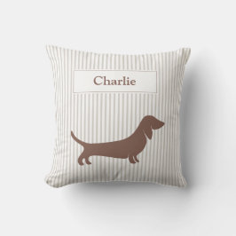 Brown Dachshund på Beige Rand eget namn Kudde