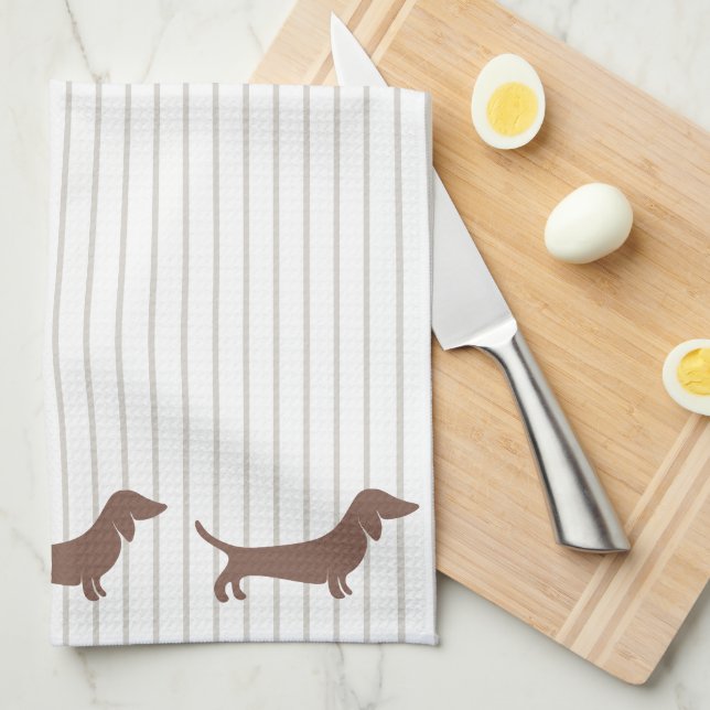 Brown Dachshunds på Beige Rand Kökshandduk (Vikt i Fjärdedel)