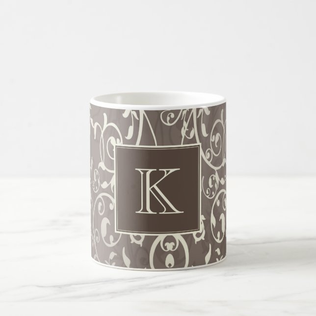 Brown Elegant Flourish Monogram Mugg (Center)