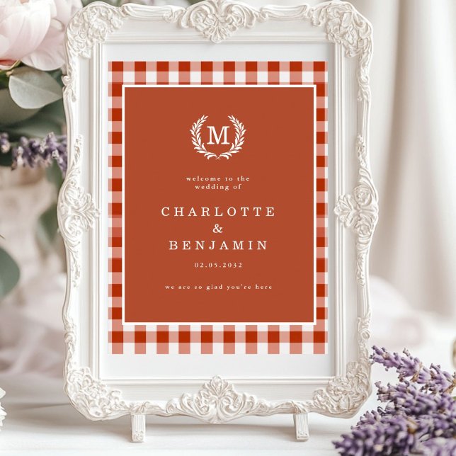 Brown Gingham Monogram Vapensköld Bröllop Välkomme Poster (Brown Gingham Monogram Crest Wedding Welcome Poster)
