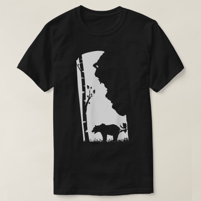 Brown Grizzly Bear Hunting - Delaware map Hunter  T Shirt (Design framsida)