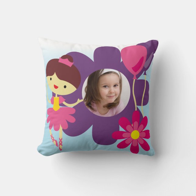 Brown Hair Ballerina Pillow Kudde (Framsida)