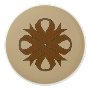 Brown Klöver Ribbon av Kenneth Yoncich Knopp