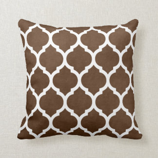 Brown och White Classic Trellis Quatrefoil Kudde