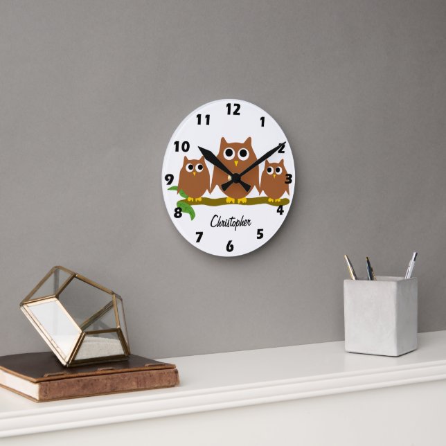 Brown Owls Design Personalised Rund Klocka (Kontor)