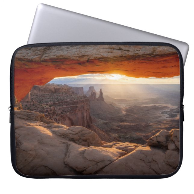 BROWN ROCKY MOUNTAIN UNDER SUNSET LAPTOP FODRAL (Framsidan)