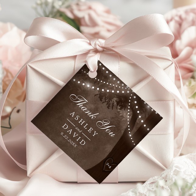 Brown Rustic Träd Ljus Carved Initialer Bröllop Gåvor Etiketter (Skapare uppladdad)