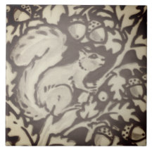 Brown Squirrel Tan Blommigt Foliage Woodland Decor