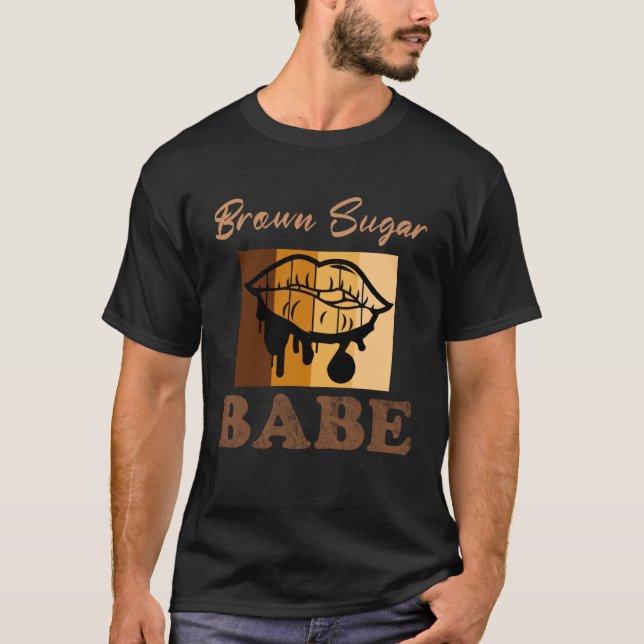 Brown Sugar Babe  8 T Shirt (Framsida)