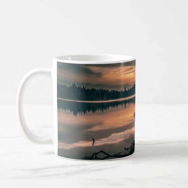 BROWN WOODEN DOCK UNDER DAGEN KAFFEMUGG (Vänster)