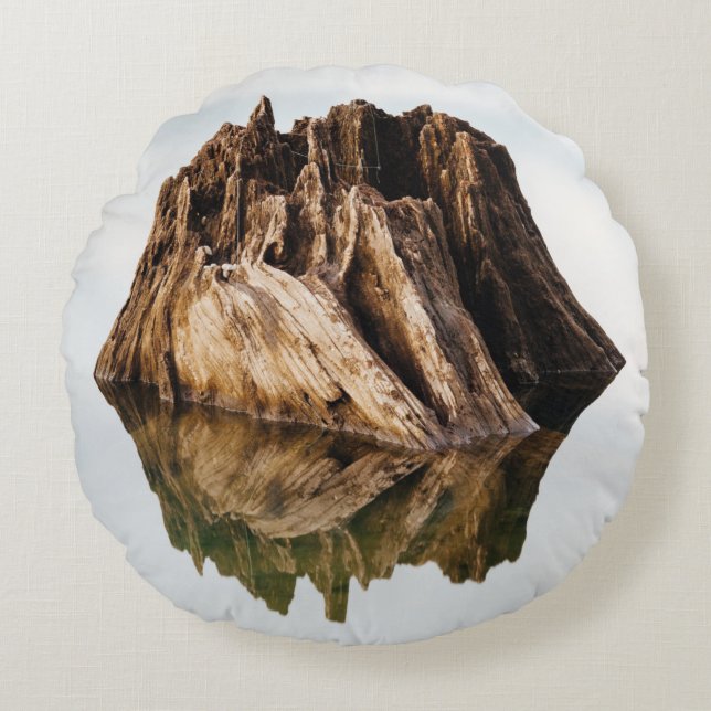 BROWN WOODEN RAM RUND KUDDE (Framsidan)