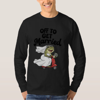 Brud att vara Bröllopsfest Groda på skoter På väg  T Shirt