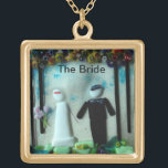 Brud gåvan för halsbandmöhippa guldpläterat halsband<br><div class="desc">Förtjusande ändring texten som läser brudtärnan,  eller budens mamma eller spelar ingen roll gillar du. Den original- designen är ettfixerat biet vid det konstnärJudy kvarteret. Bruden och brudgummen är under den blommiga chupahen på deras speciella dag. Färgrikt och specificerat,  är denna en perfekt gåva.</div>