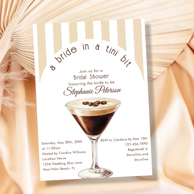 Brud i en liten bit Espresso Martini Bröllopsdusch Inbjudningar (Skapare uppladdad)