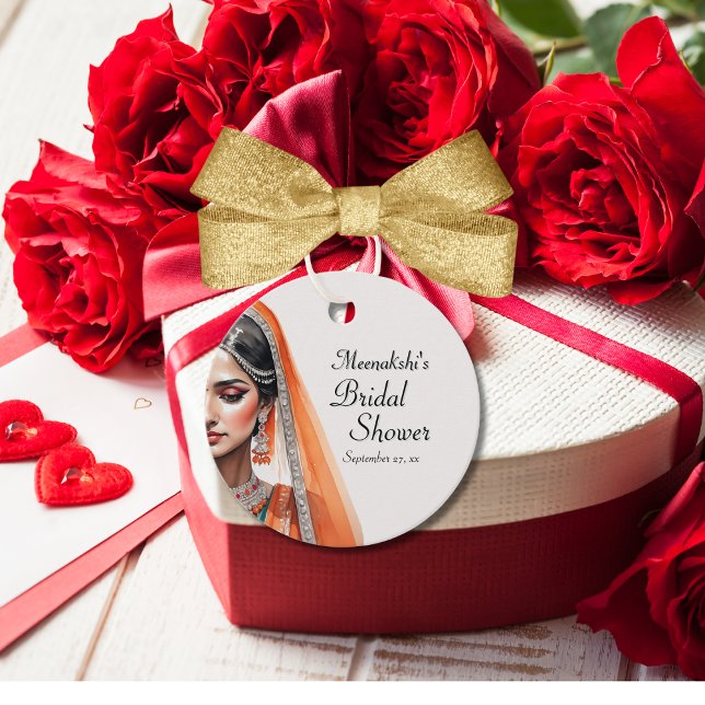 Brud i Lehenga Choli Etnisk indisk bröllopsfest Gåvor Etiketter (Flat lay orange gold pre wedding elegance – Indian Bridal Shower Favor Tag)