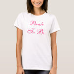 Brud som är t shirt<br><div class="desc">Bachellorette party? Möhippa? Denna är en perfekt gåva för sommaren "bruden som är"! Också att avsluta natten har jag gjort att matcha Bridesmate toppar, tillsammans med många andra pre och posta-bröllop gåvor! Tyck om!</div>