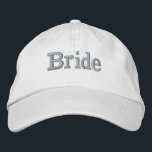 Brudbaseballhatt Broderad Keps<br><div class="desc">Skräddarsy din hatt för ditt bröllopsresa,  bröllopsdag eller bacheloretteparty! Denna hatt kan personifieras så det passformar med spelar ingen roll stil eller tema som du söker efter.</div>