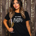 Brudens sida Firande Personlig T Shirt<br><div class="desc">Utformning av trendig och roligt brudens sida. Anpassa baksidan med valfri text.</div>