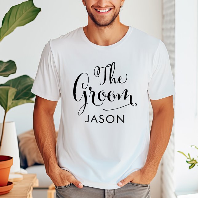 Brudgum Skript Kalligrafi Bröllopsnamn Tee Shirt (Skapare uppladdad)