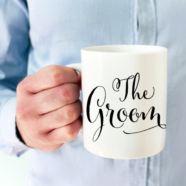 Brudgummen Elegant Svart Skript Skrivande Bröllop Kaffemugg (Skapare uppladdad)
