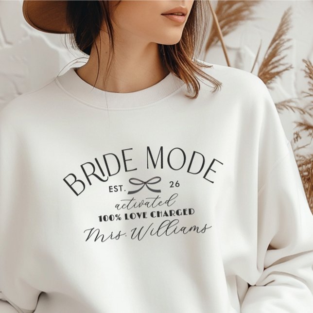 Brudläge Aktivt Sängfest för Bruden T Shirt (Bride Mode Activated Bridal Bach Party Funny Millennial Bachelorette Party Personalized Outfit)