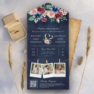 Brudnavy med rosa och vinröd blommig QR-kod