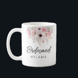 Brudtärna Modern Rustik Blommig Mugg Gåva | Vit<br><div class="desc">Brudtärna Modern Rustik Blommig Mugg Gåva | Vit. Personliggör med ditt eget namn.</div>