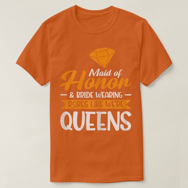 Brudtjänst och brud som bär möhippa  t shirt (Design framsida)