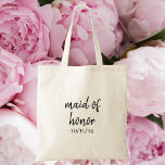 Brudtjänsteman / Personlig bröllopsgåva till brude Tygkasse<br><div class="desc">Fira din högerhandsflicka med denna snygga "Maid of Honor"-shoppingväska med elegant svart text på framsidan och ert bröllopsdatum under. Baksidan är personlig med brudtjänarens namn,  vilket skapar en genomtänkt och stilren souvenir som hon kommer att älska långt efter den stora dagen.</div>