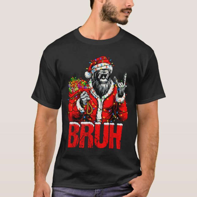 Bruh Bigfoot Christmas Funny Sasquatch Xmas For Me T Shirt (Framsida)